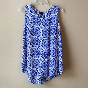The Limited Blue and White Flowy Pull-Over Top